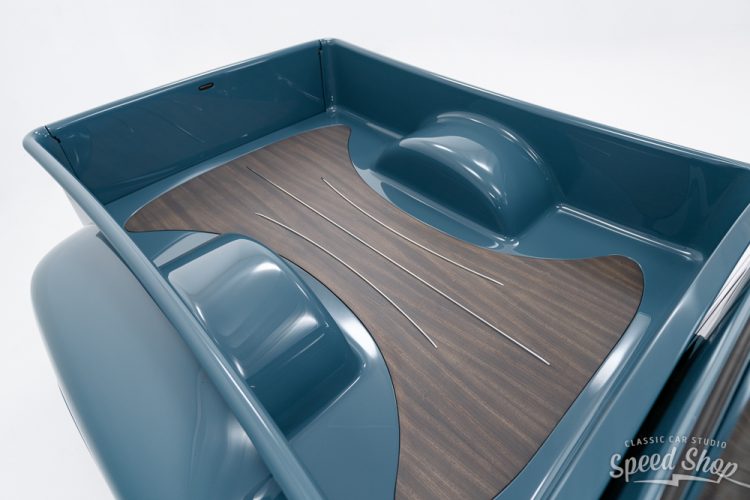 Kingpin • Classic Car Studio-16