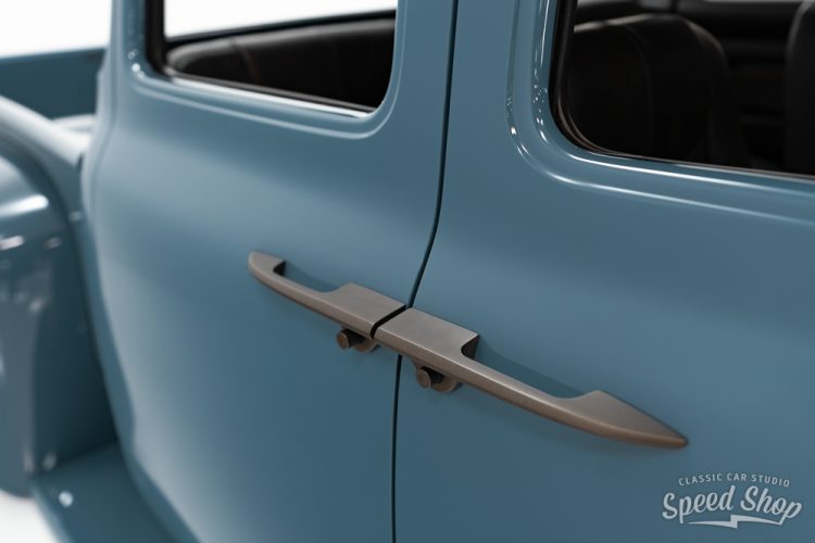 Kingpin • Classic Car Studio-4