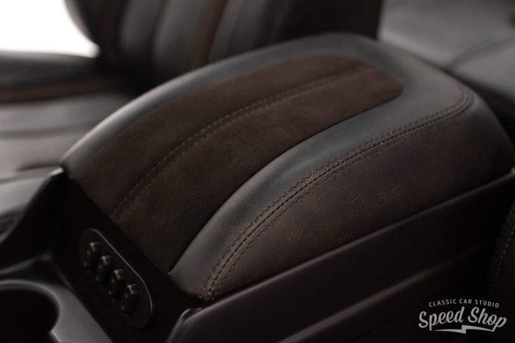 Kingpin • Classic Car Studio-56