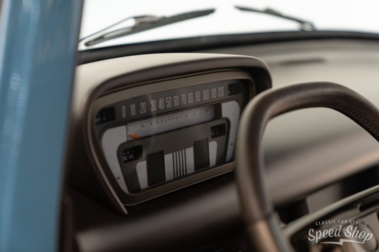 Kingpin • Classic Car Studio-61