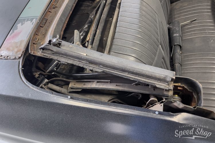 70 Chevelle Conv • Build • Classic Car Studio-16