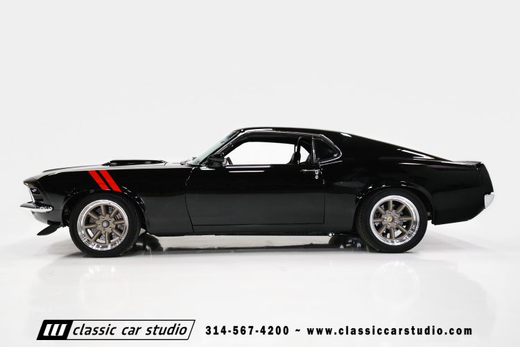70_ford_mustang-11