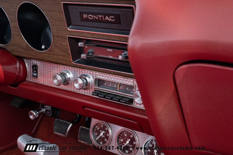 70_Pontiac_GTO_2112-50