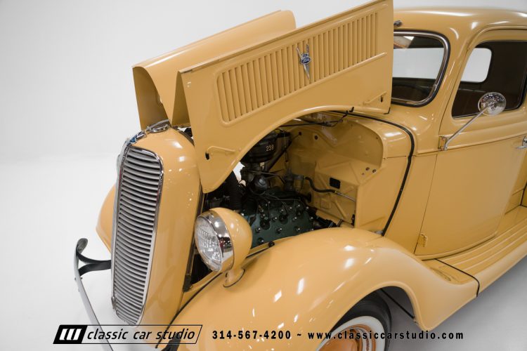 37_Ford_Pickup_2111-75