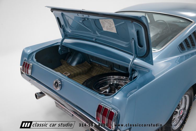 65_Ford_Mustang_2122-100