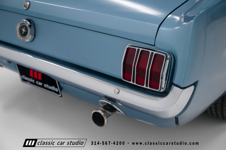 65_Ford_Mustang_2122-38