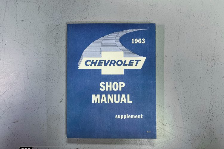 63_Chevrolet_Impala_SS_2129-121