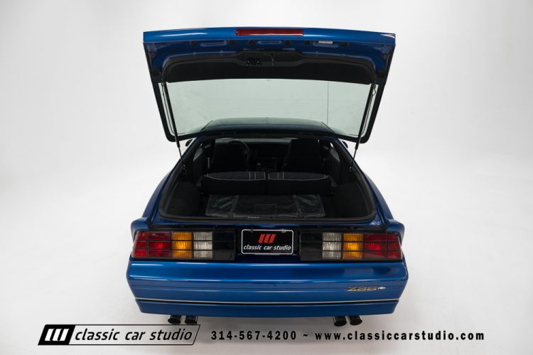 87_Chevy_IROC_Z_blue_2134_RS_71