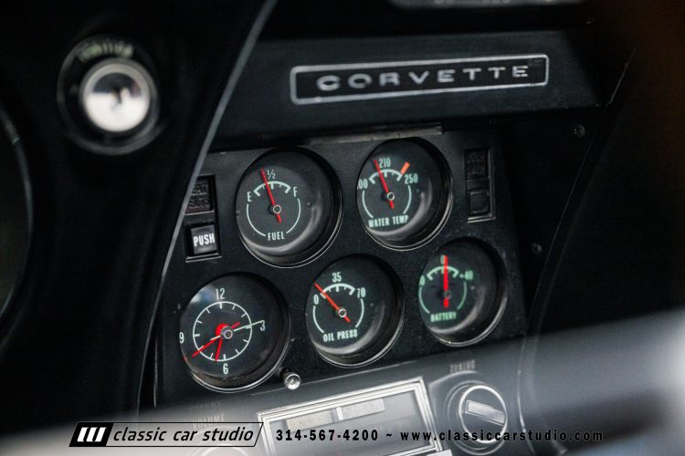 68_Chevrolet_Corvette_2146-115
