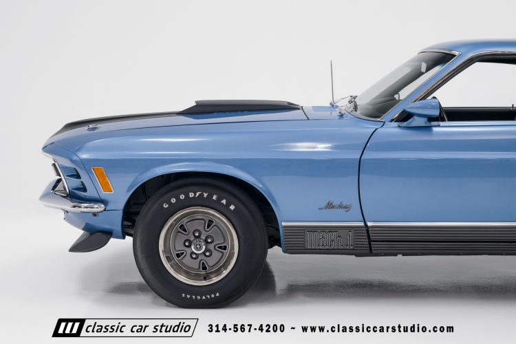 70_Ford_Mustang_Mach_1_2150-22
