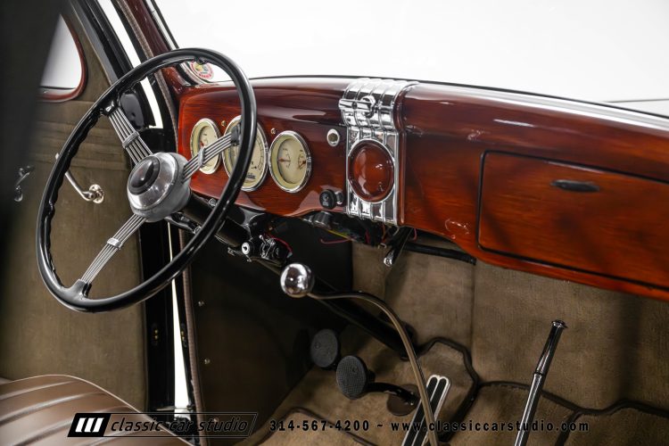 35_Ford_3-Window_Coupe_2210-102