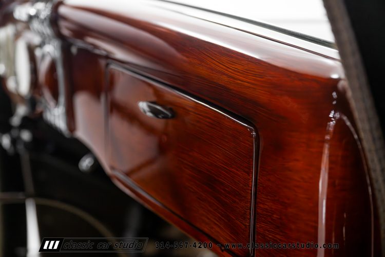 35_Ford_3-Window_Coupe_2210-104