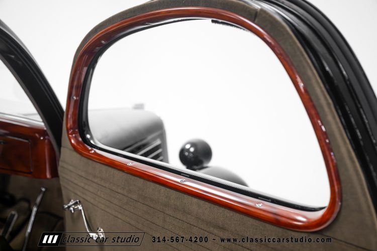 35_Ford_3-Window_Coupe_2210-106