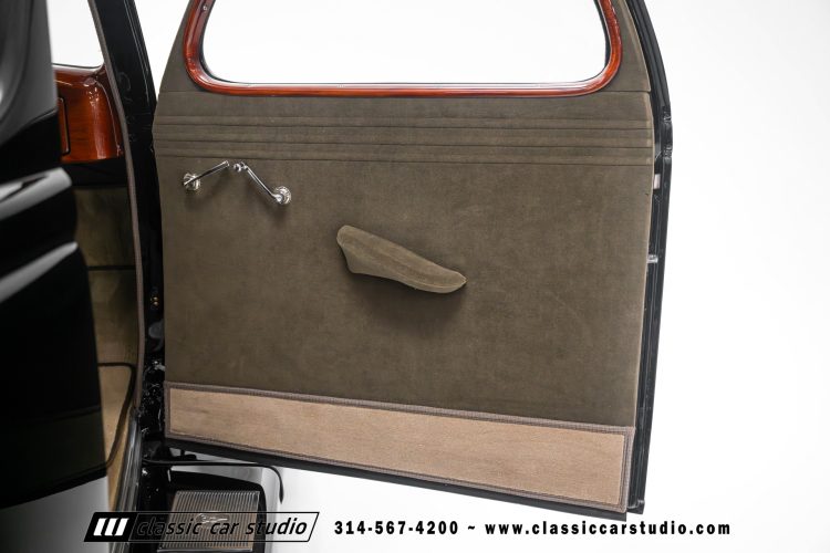 35_Ford_3-Window_Coupe_2210-107