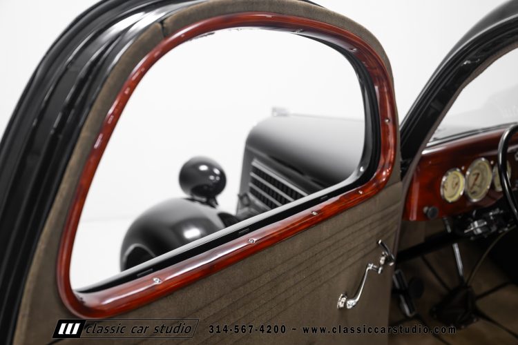 35_Ford_3-Window_Coupe_2210-86
