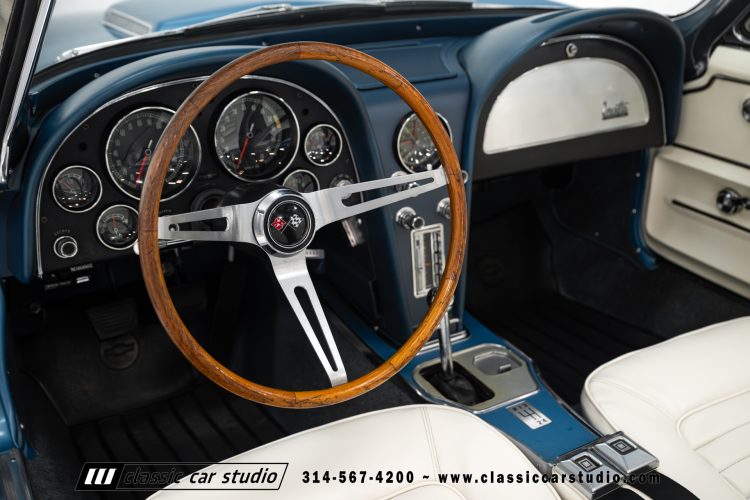 66_Chevrolet_Corvette_2238-103