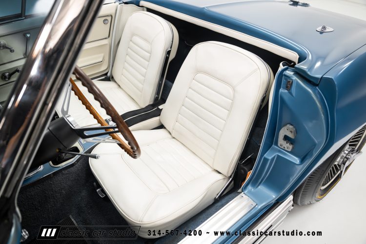 66_Chevrolet_Corvette_2238-106