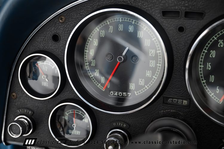 66_Chevrolet_Corvette_2238-109