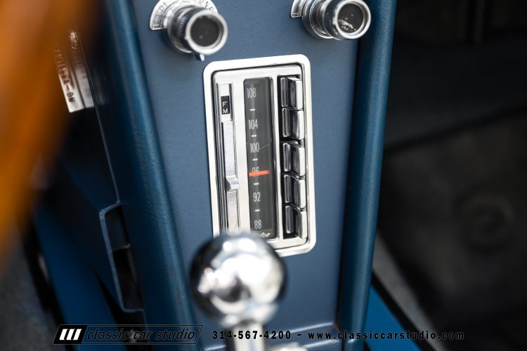 66_Chevrolet_Corvette_2238-117