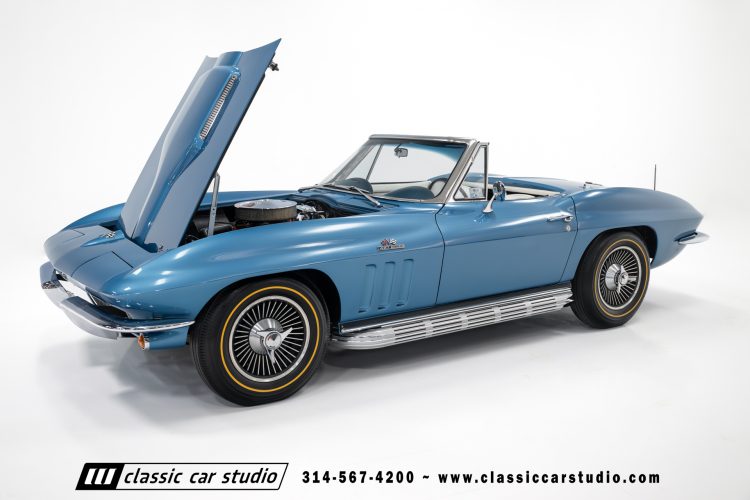 66_Chevrolet_Corvette_2238-128