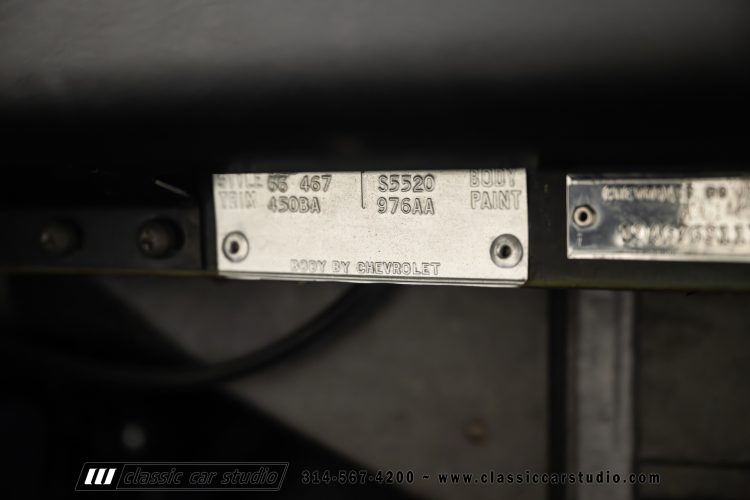 66_Chevrolet_Corvette_2238-136
