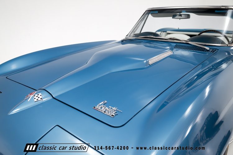 66_Chevrolet_Corvette_2238-26