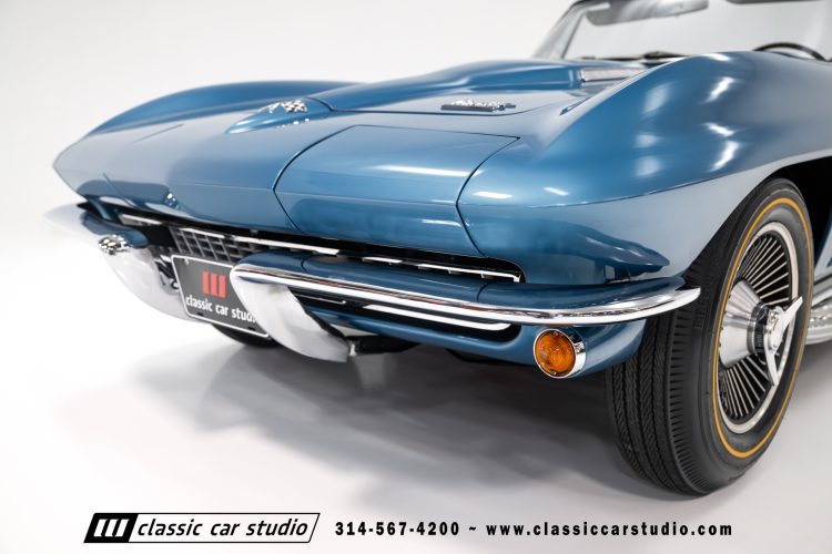 66_Chevrolet_Corvette_2238-29
