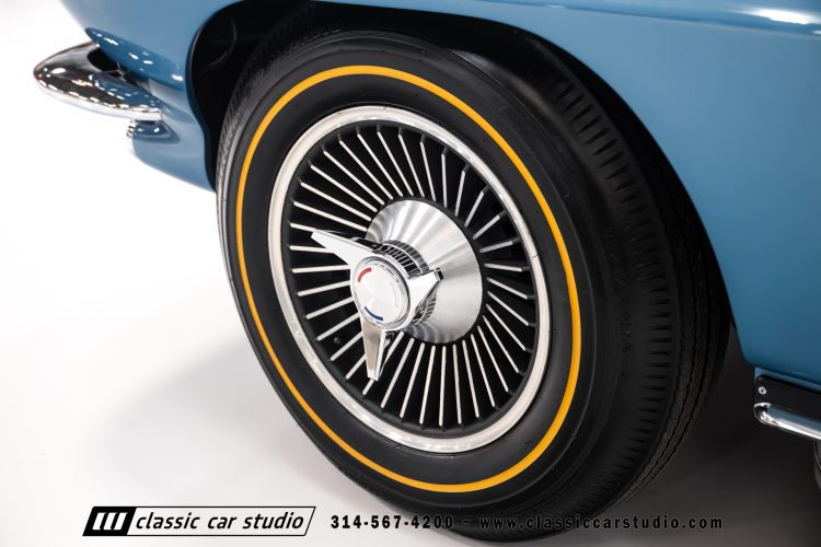 66_Chevrolet_Corvette_2238-35