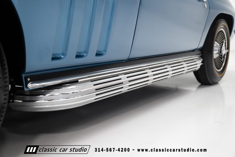 66_Chevrolet_Corvette_2238-37