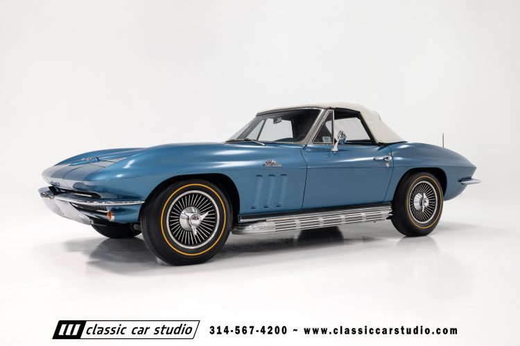 66_Chevrolet_Corvette_2238-4