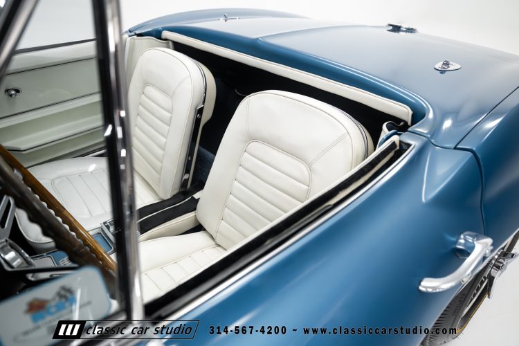 66_Chevrolet_Corvette_2238-44