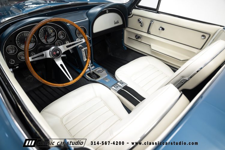 66_Chevrolet_Corvette_2238-46