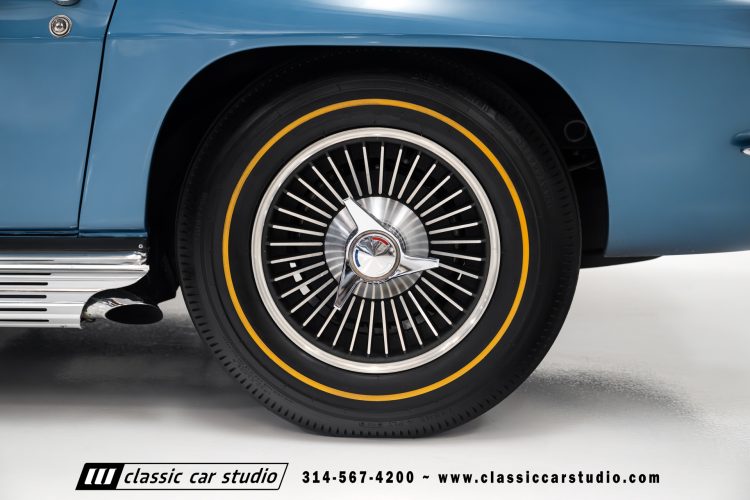66_Chevrolet_Corvette_2238-49