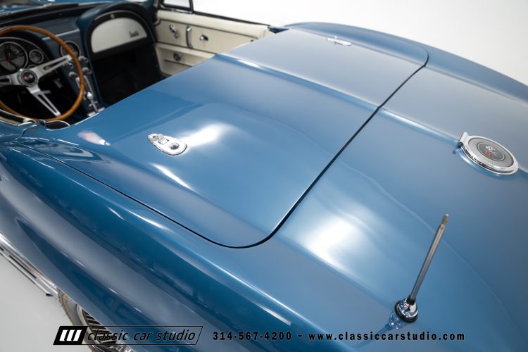 66_Chevrolet_Corvette_2238-53