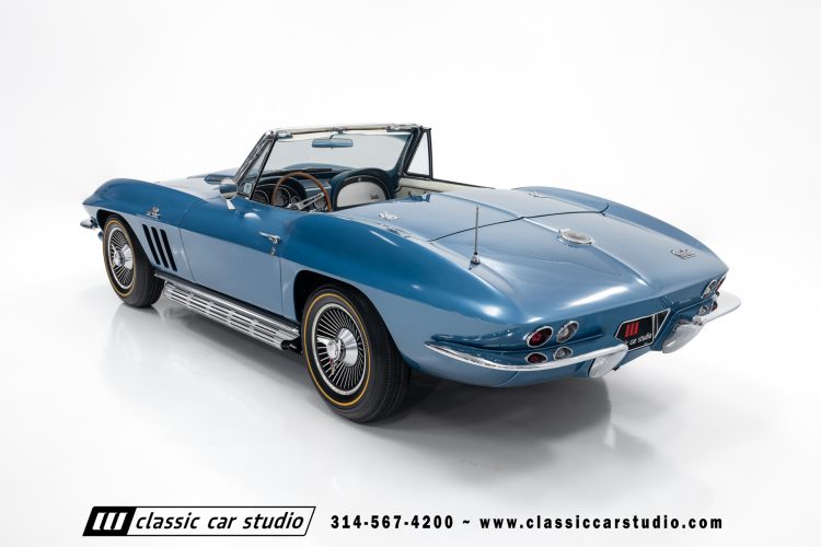 66_Chevrolet_Corvette_2238-61