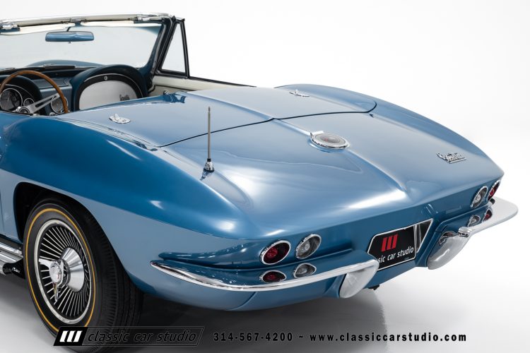 66_Chevrolet_Corvette_2238-62