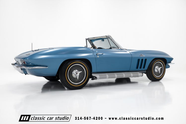 66_Chevrolet_Corvette_2238-74