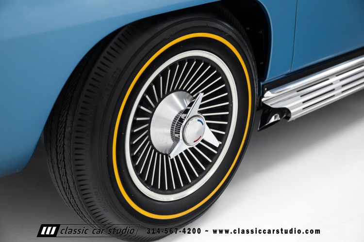 66_Chevrolet_Corvette_2238-75