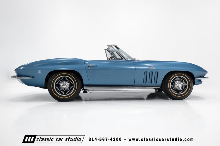 66_Chevrolet_Corvette_2238-83