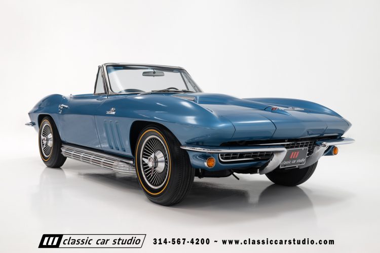 66_Chevrolet_Corvette_2238-93
