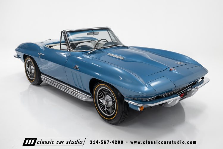66_Chevrolet_Corvette_2238-94