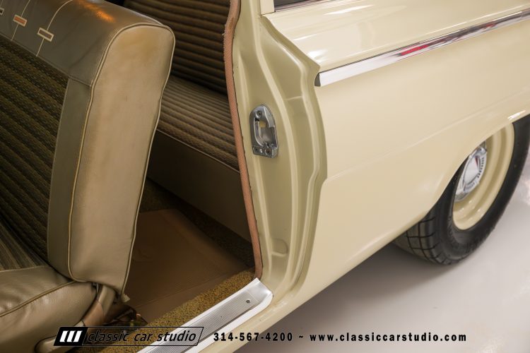 62_Chevrolet_Bel_Air_2239-110