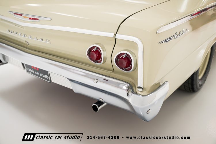 62_Chevrolet_Bel_Air_2239-57