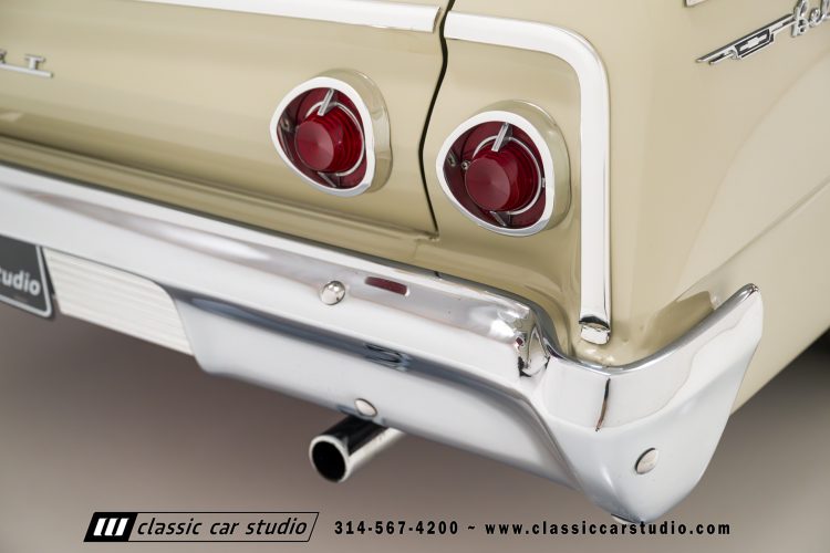 62_Chevrolet_Bel_Air_2239-59
