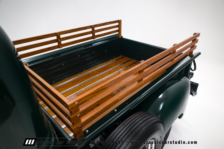53_Chevrolet_3100_2246-29
