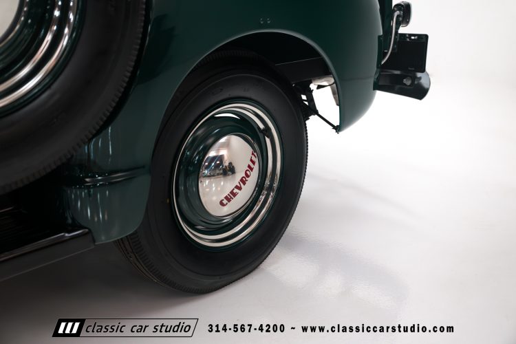 53_Chevrolet_3100_2246-33