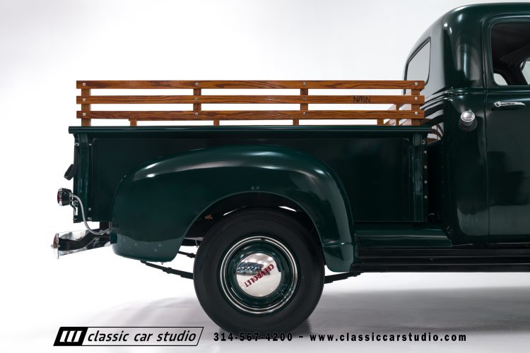 53_Chevrolet_3100_2246-59