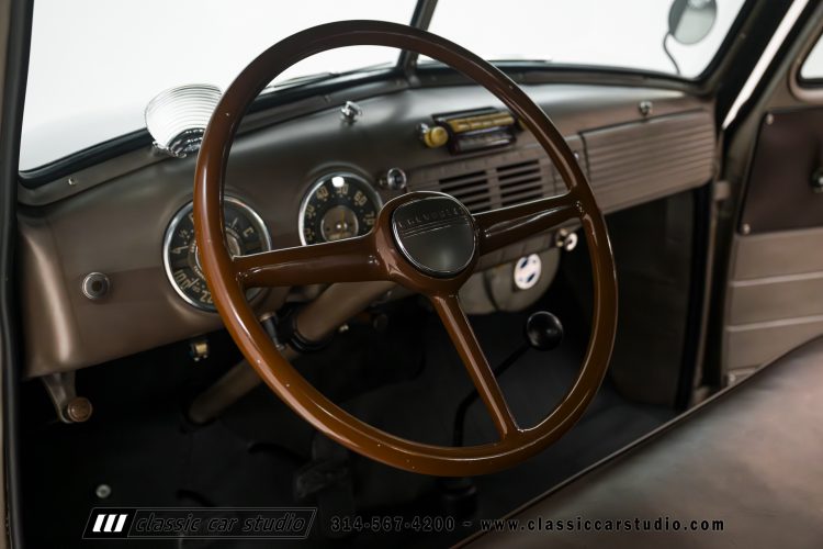 53_Chevrolet_3100_2246-89