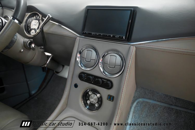 53_Ford_F100_2249-111
