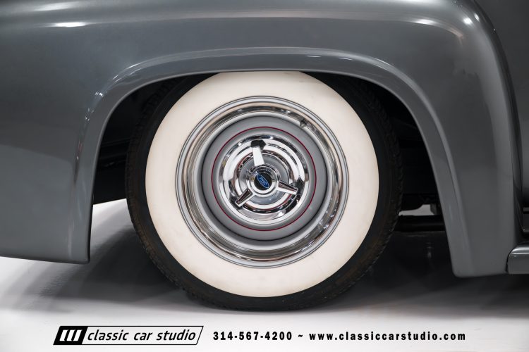 53_Ford_F100_2249-21
